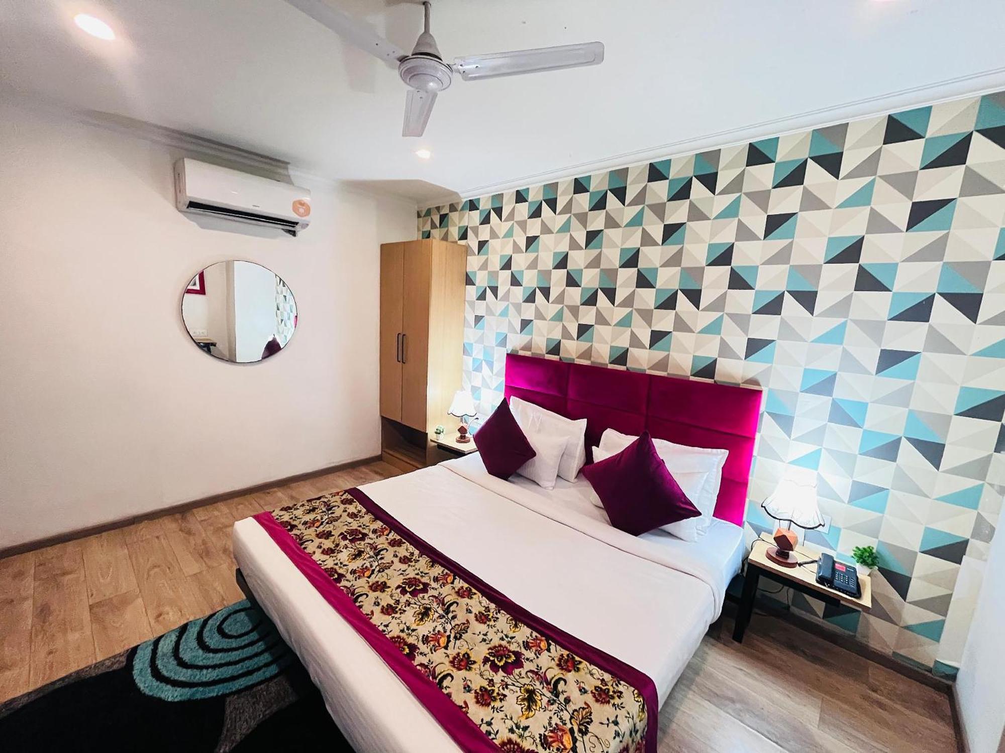 Qotel Hotel Chhatarpur - Oppsite Tivoli Garden New Delhi Eksteriør bilde