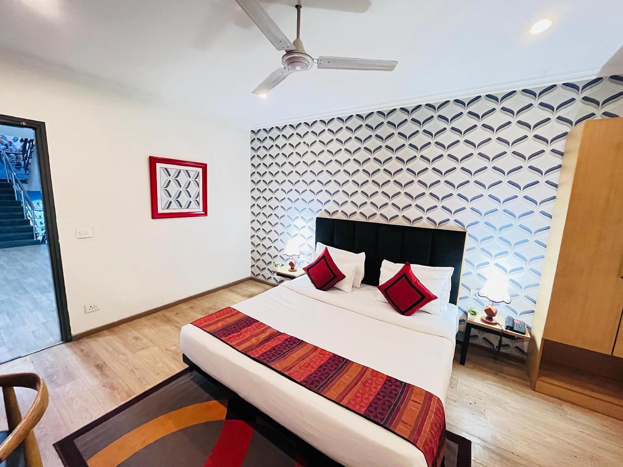 Qotel Hotel Chhatarpur - Oppsite Tivoli Garden New Delhi Eksteriør bilde