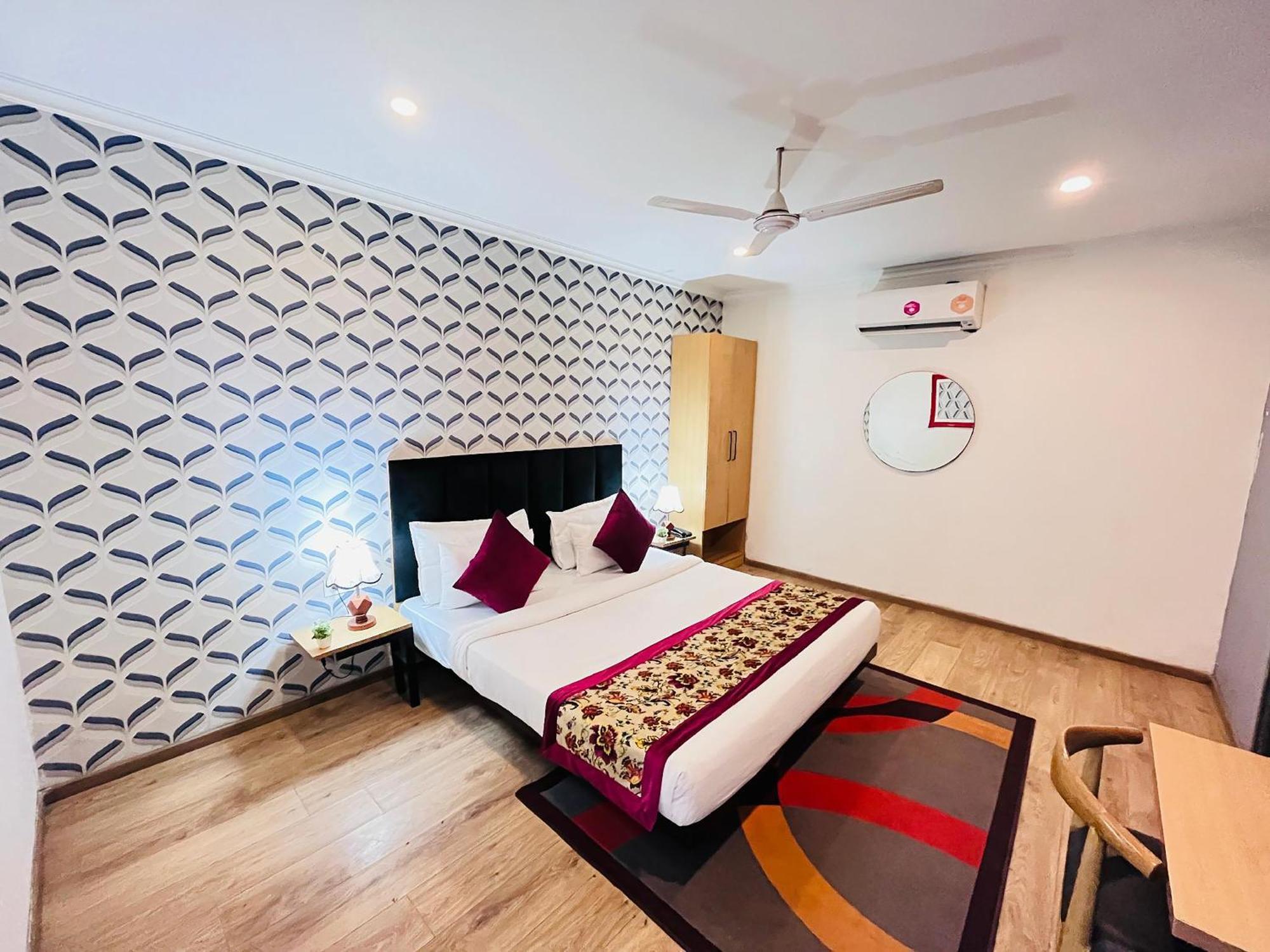 Qotel Hotel Chhatarpur - Oppsite Tivoli Garden New Delhi Eksteriør bilde