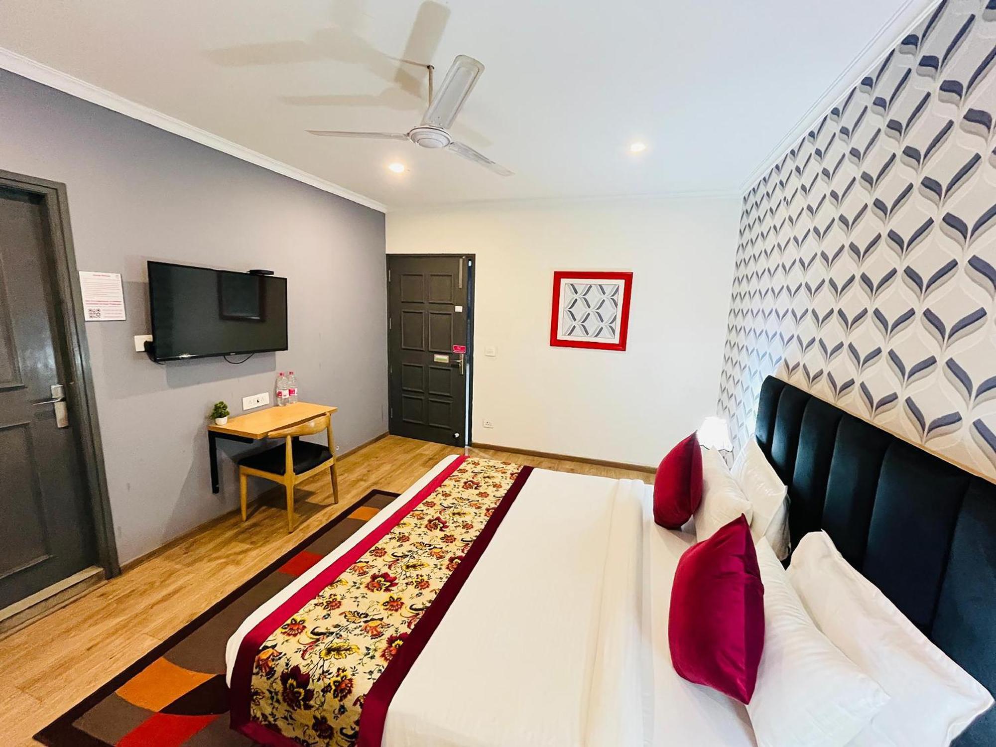 Qotel Hotel Chhatarpur - Oppsite Tivoli Garden New Delhi Eksteriør bilde