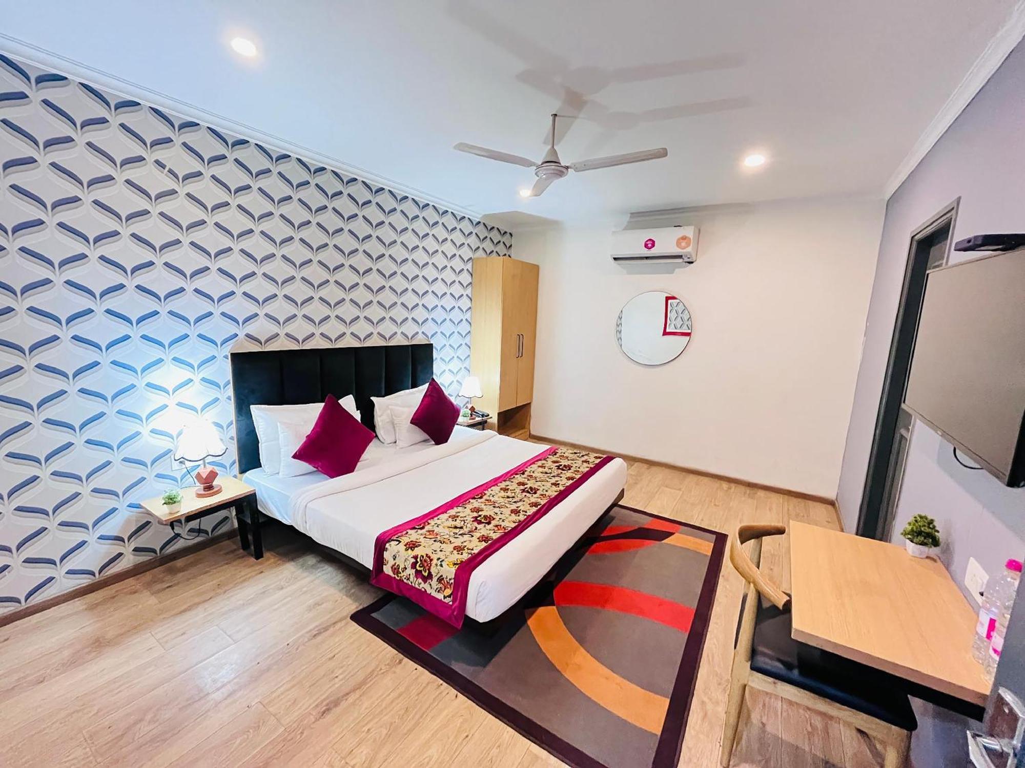 Qotel Hotel Chhatarpur - Oppsite Tivoli Garden New Delhi Eksteriør bilde